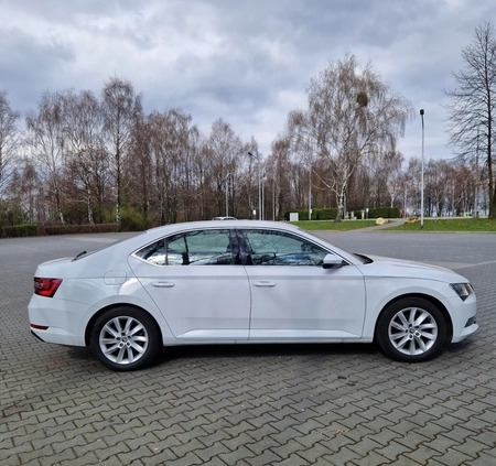 Skoda Superb cena 105000 przebieg: 34811, rok produkcji 2019 z Opole małe 92